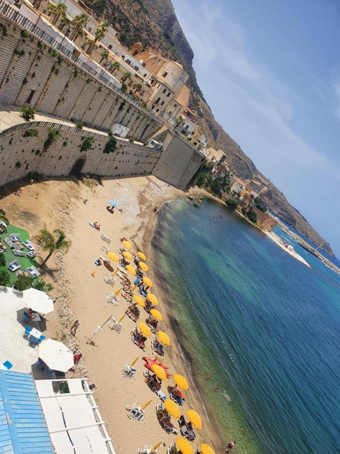 Casa Vacanza Corallo 카스텔라마레델골포 외부 사진